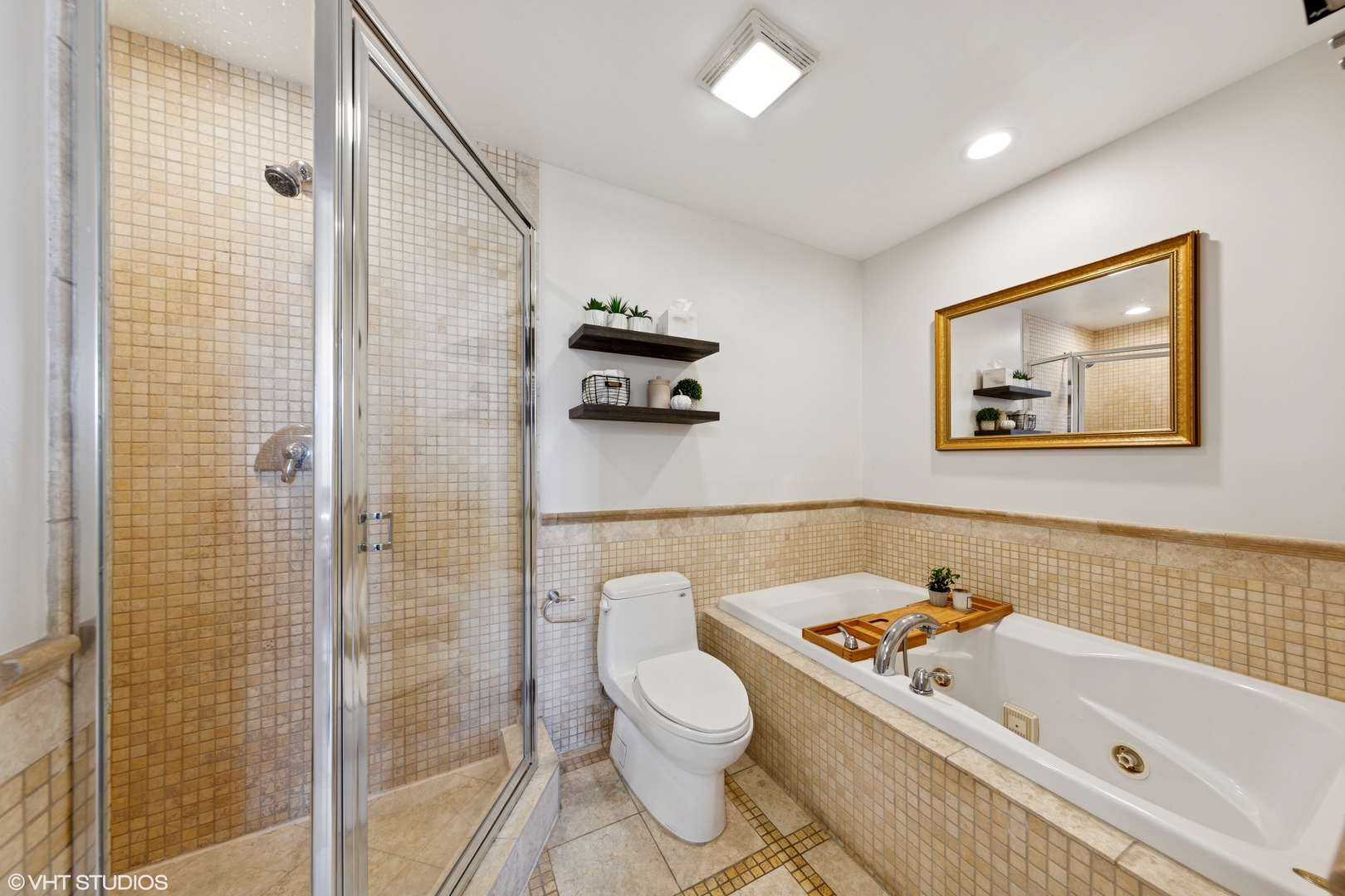 1907 W Chicago Avenue Unit: 3