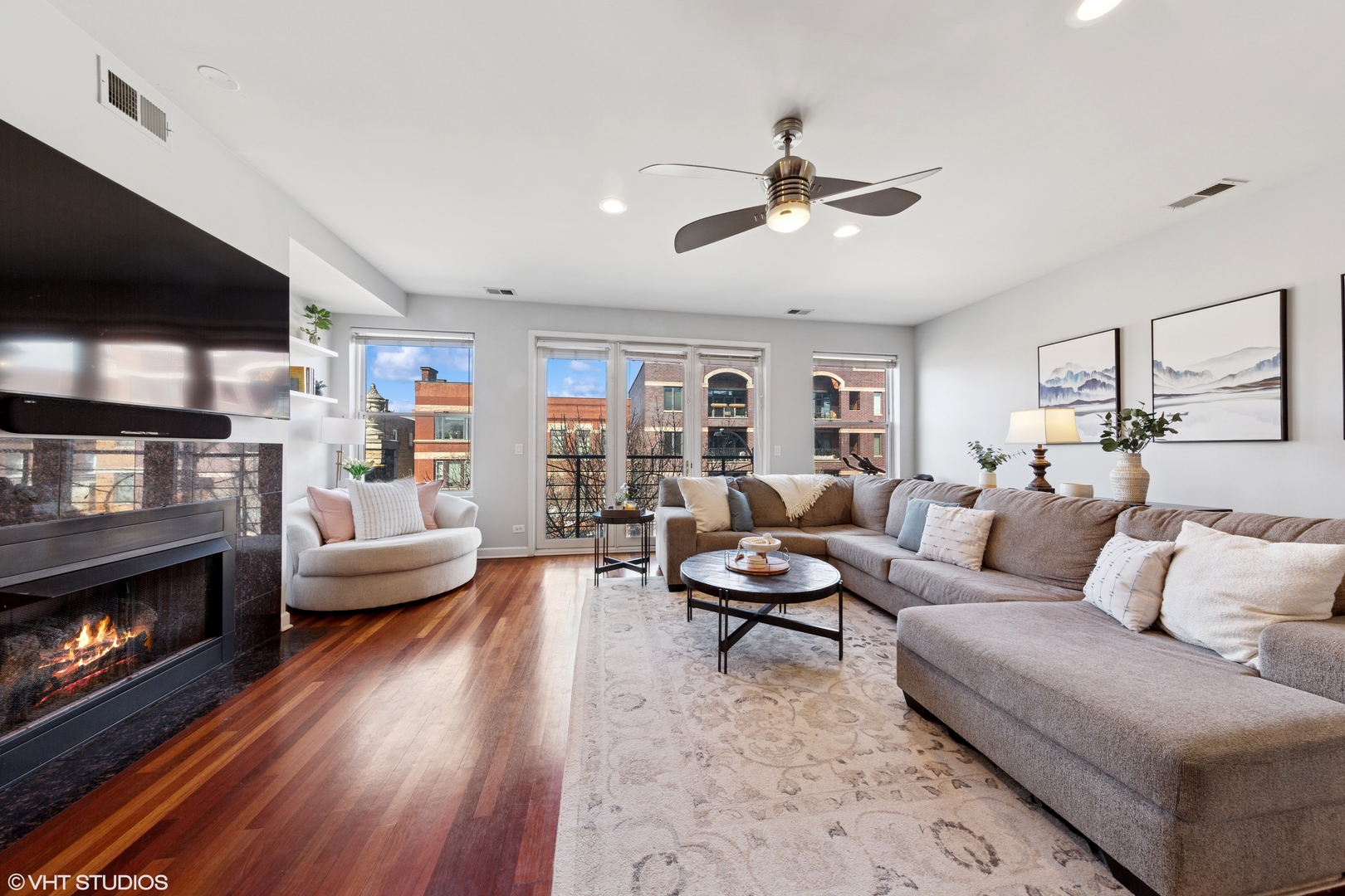1907 W Chicago Avenue Unit: 3