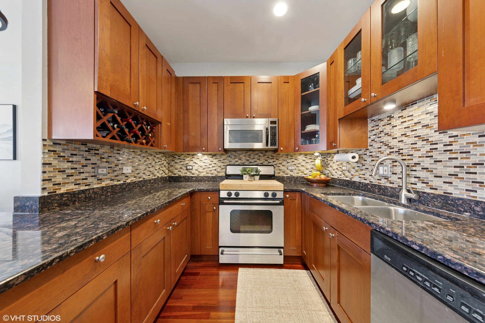 1907 W Chicago Avenue Unit: 3