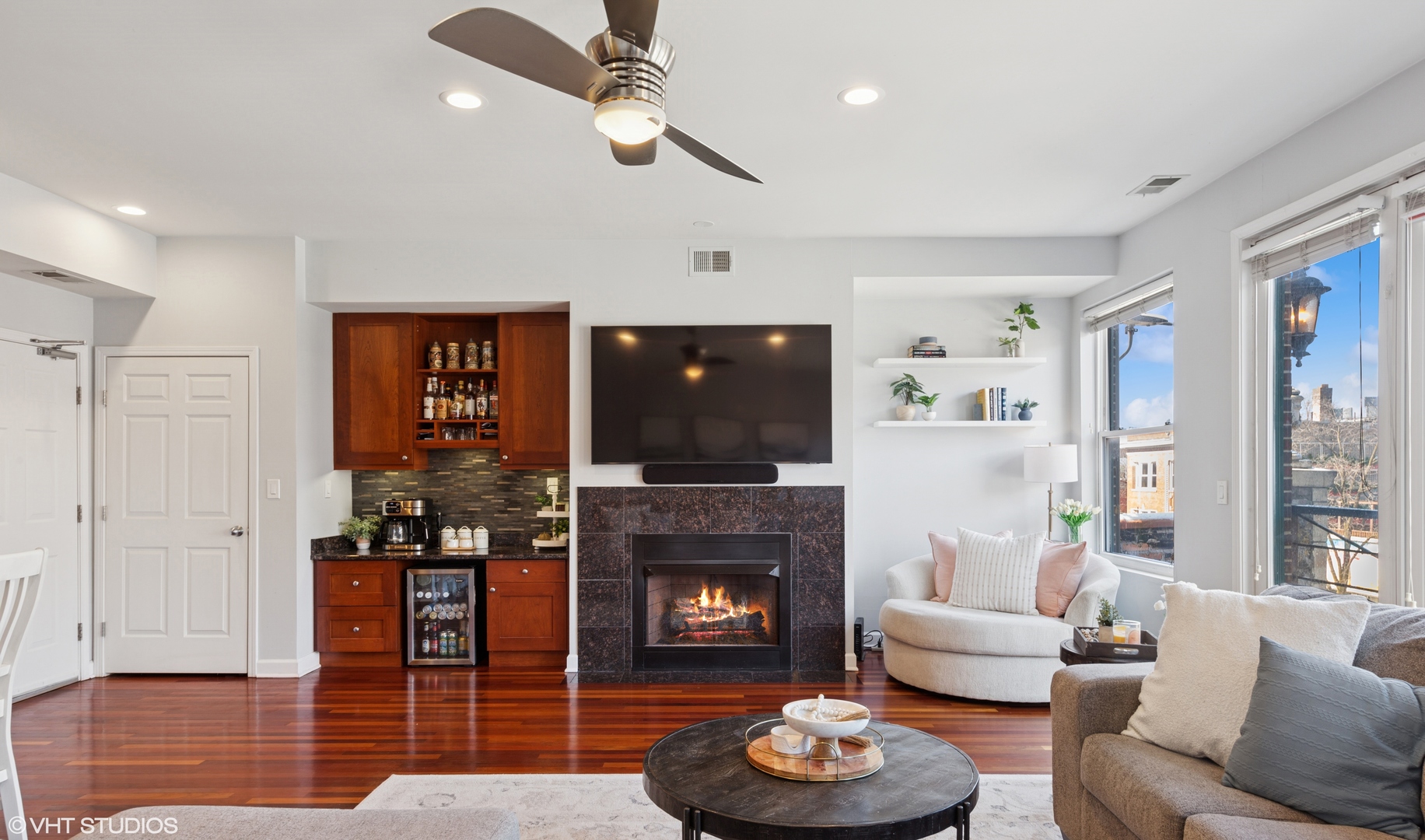 1907 W Chicago Avenue Unit: 3