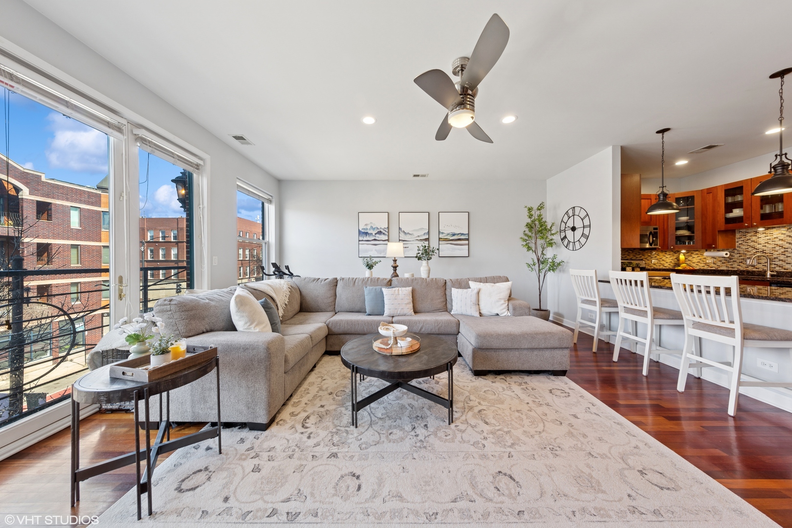 1907 W Chicago Avenue Unit: 3