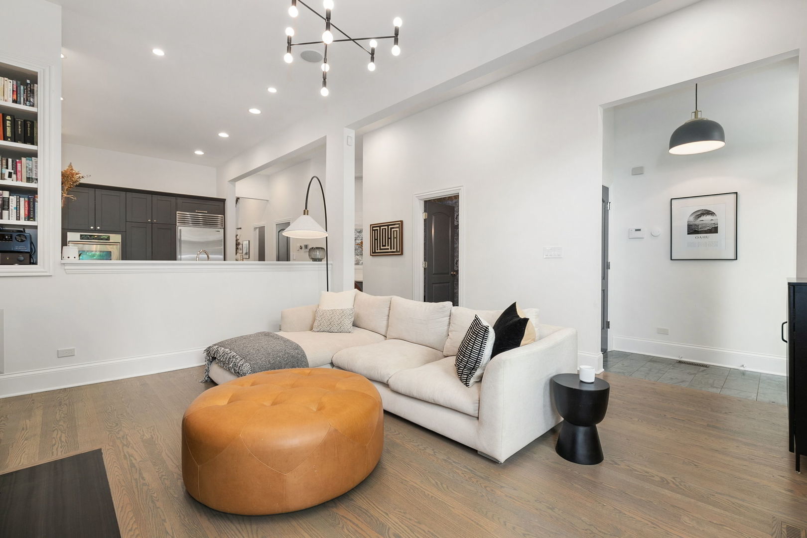 1850 W Superior Street