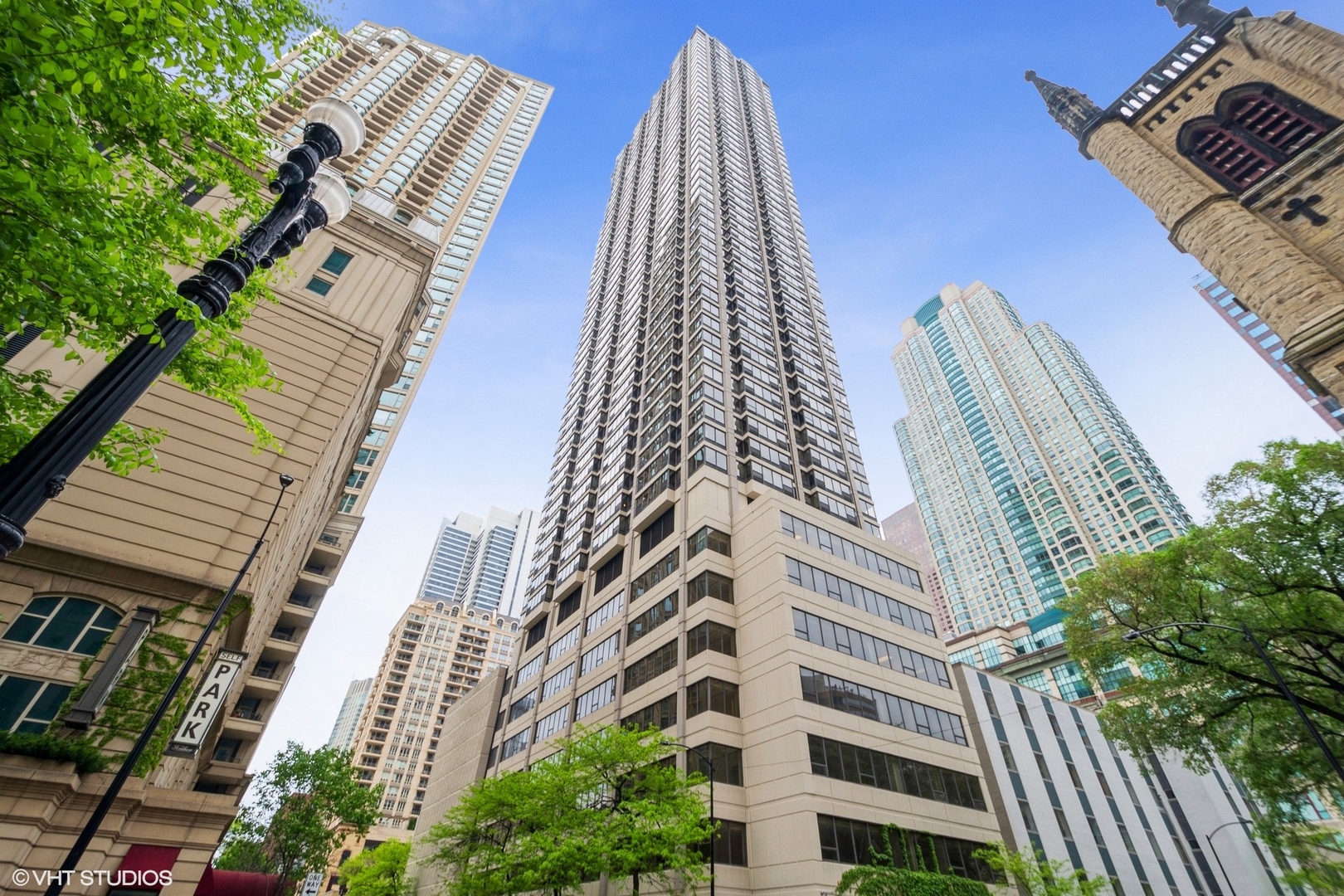 30 E Huron Street Unit: 2503