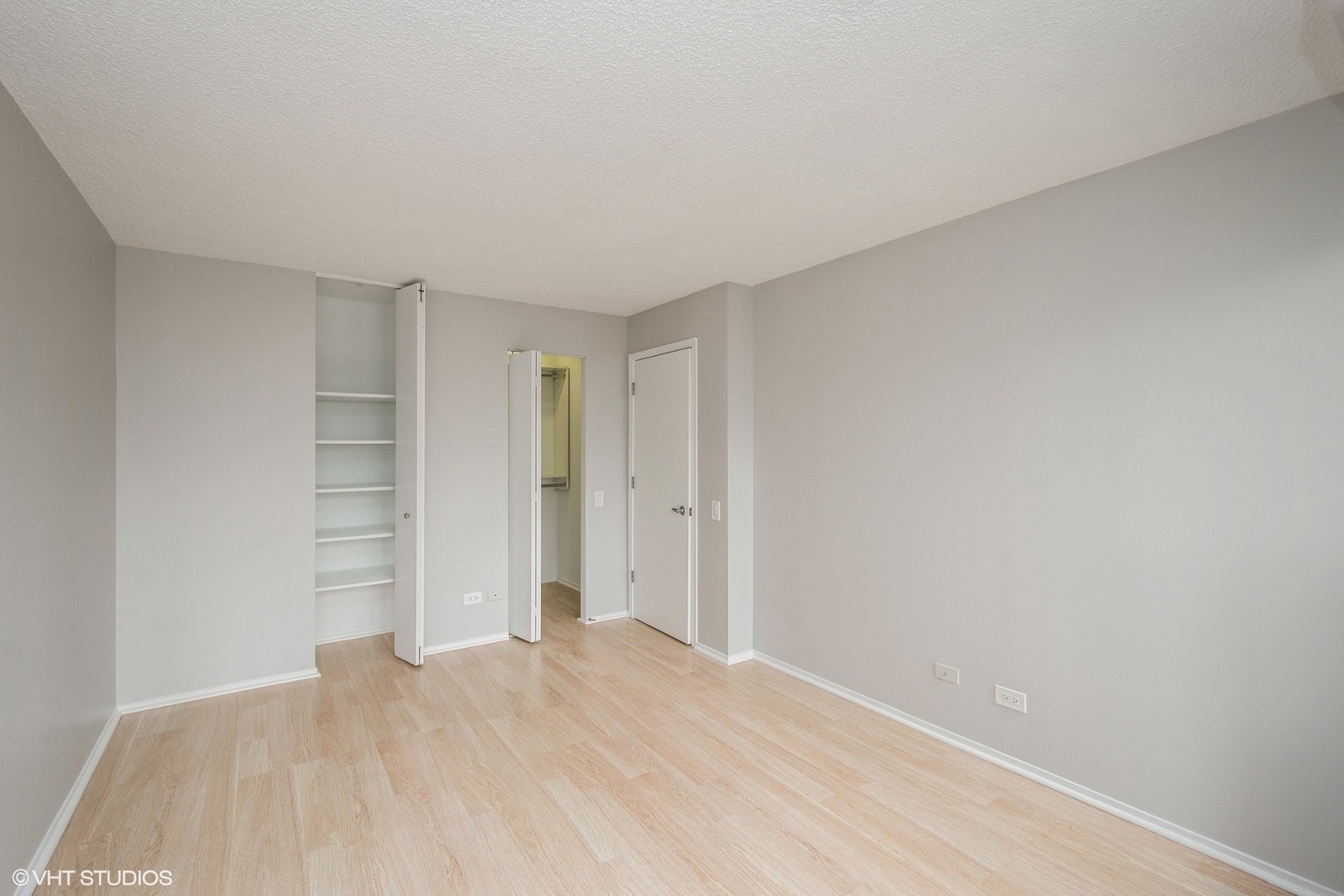 30 E Huron Street Unit: 2503