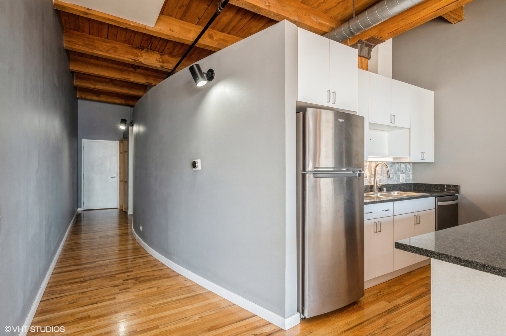 728 W Jackson Boulevard Unit: 818