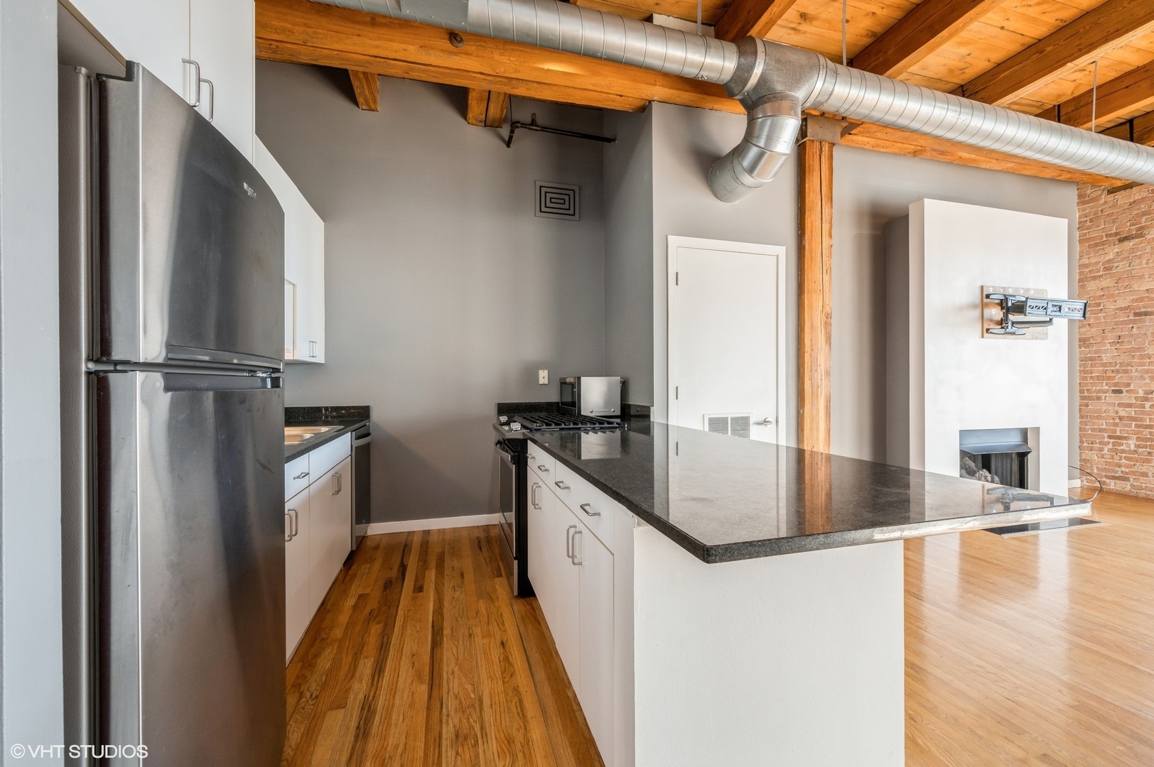 728 W Jackson Boulevard Unit: 818
