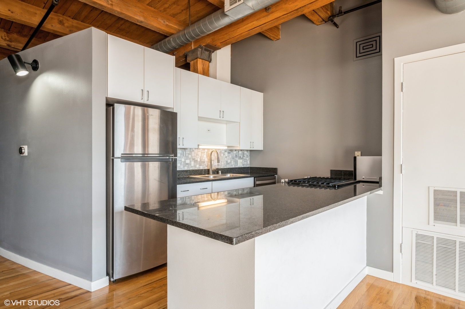 728 W Jackson Boulevard Unit: 818