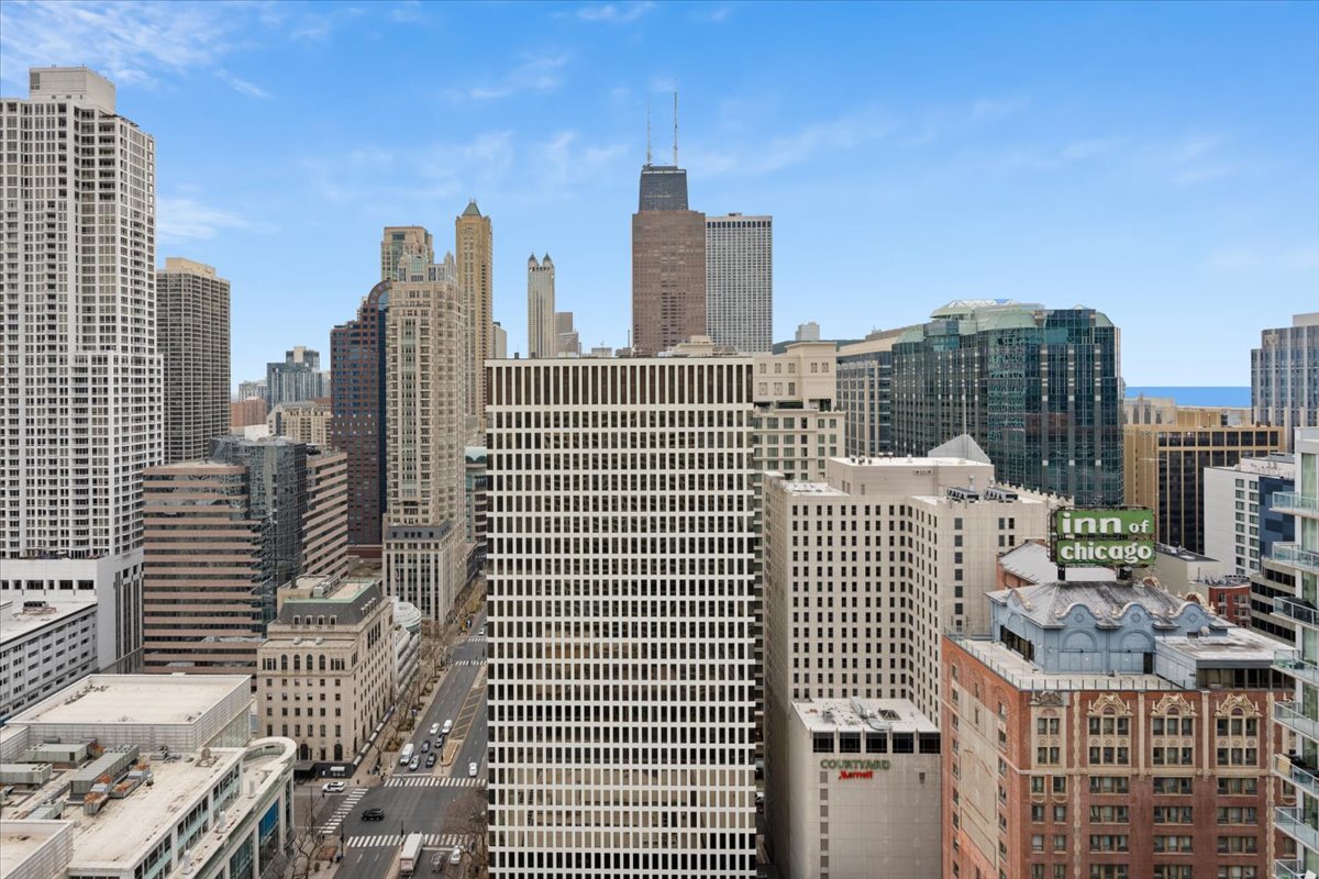 535 N Michigan Avenue Unit: 1103