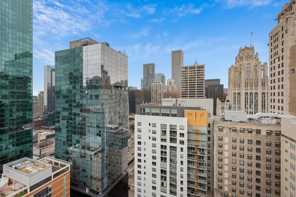 535 N Michigan Avenue Unit: 1103