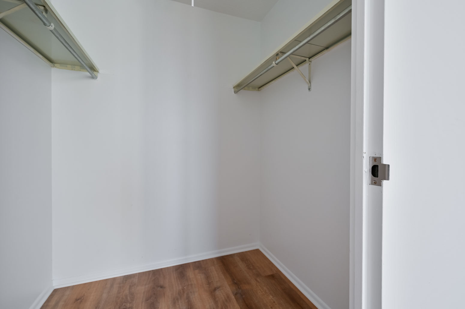 2728 N Hampden Court Unit: 1002