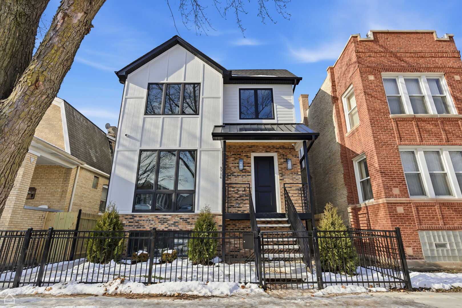 3716 N Richmond Street