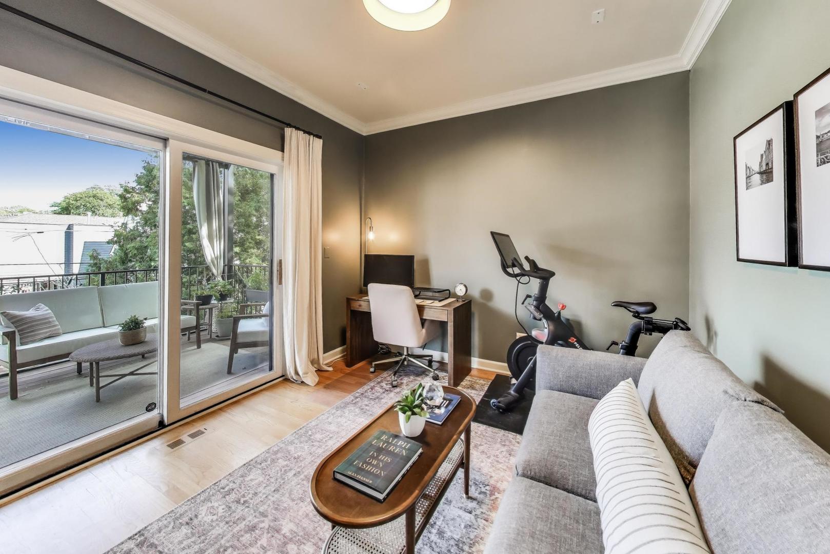 3009 N Damen Avenue Unit: 2