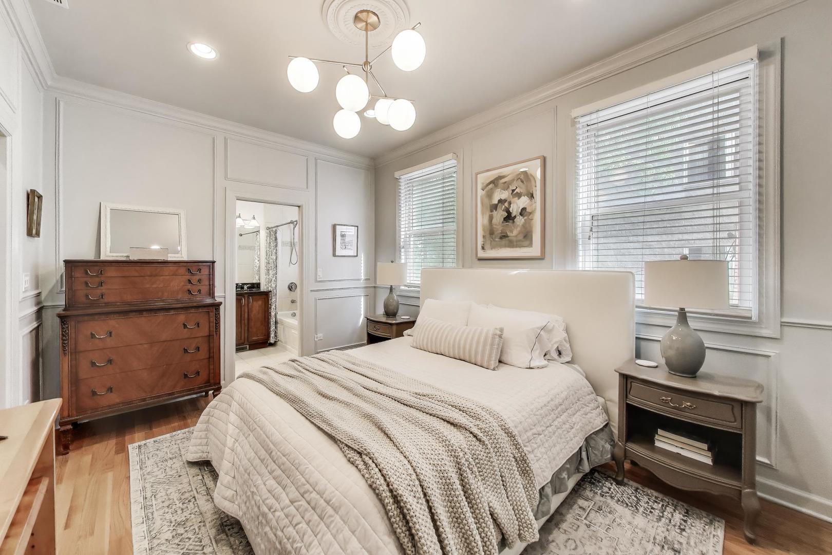 3009 N Damen Avenue Unit: 2