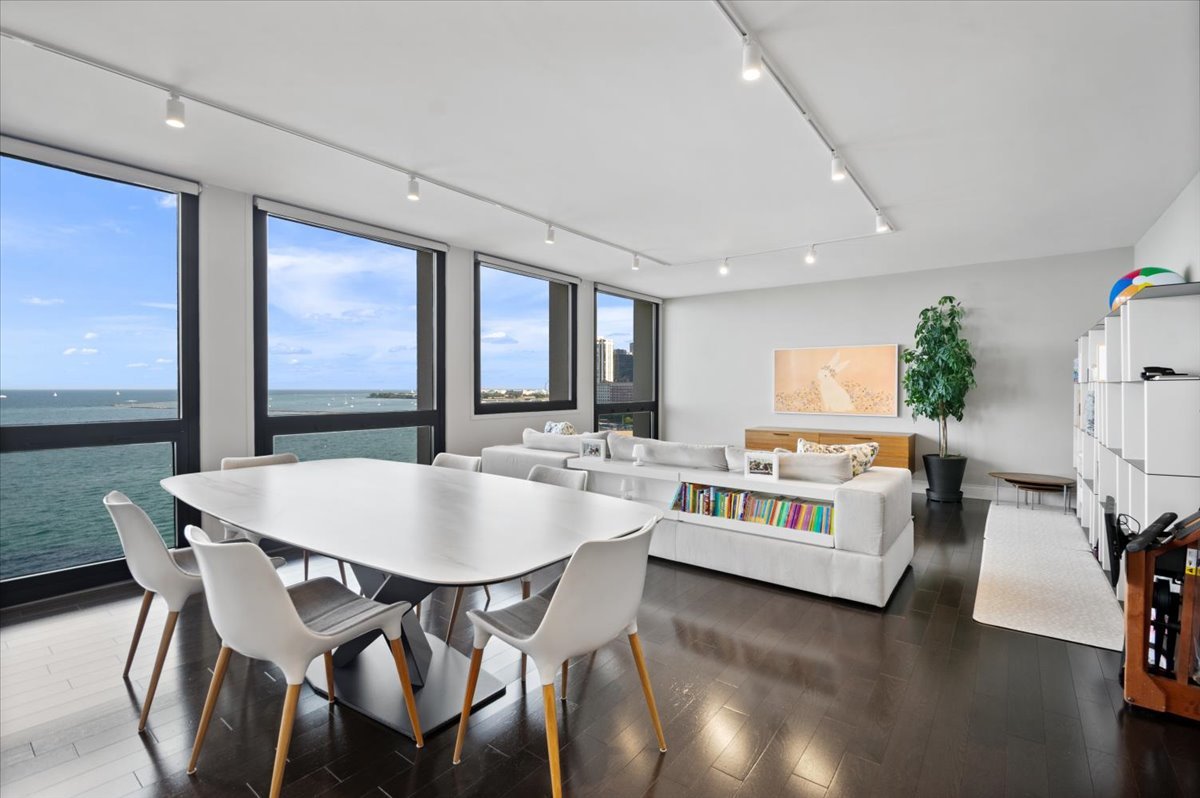1240 N Lake Shore Drive Unit: 13B