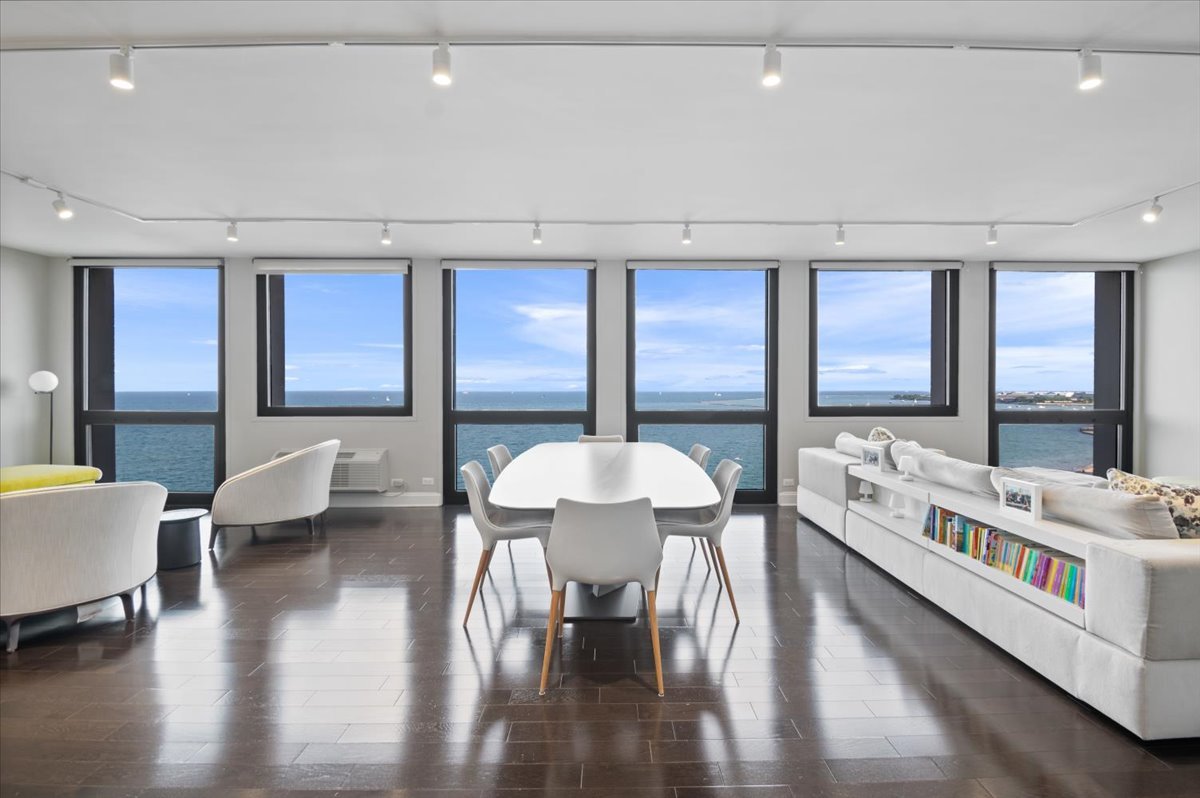 1240 N Lake Shore Drive Unit: 13B
