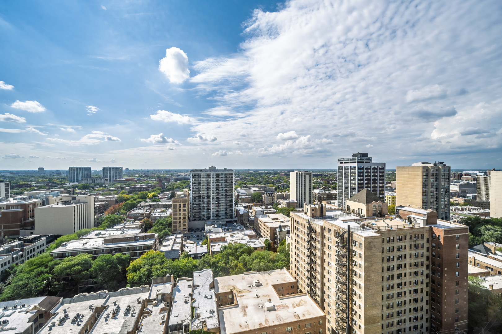 2626 N Lakeview Street Unit: 2106