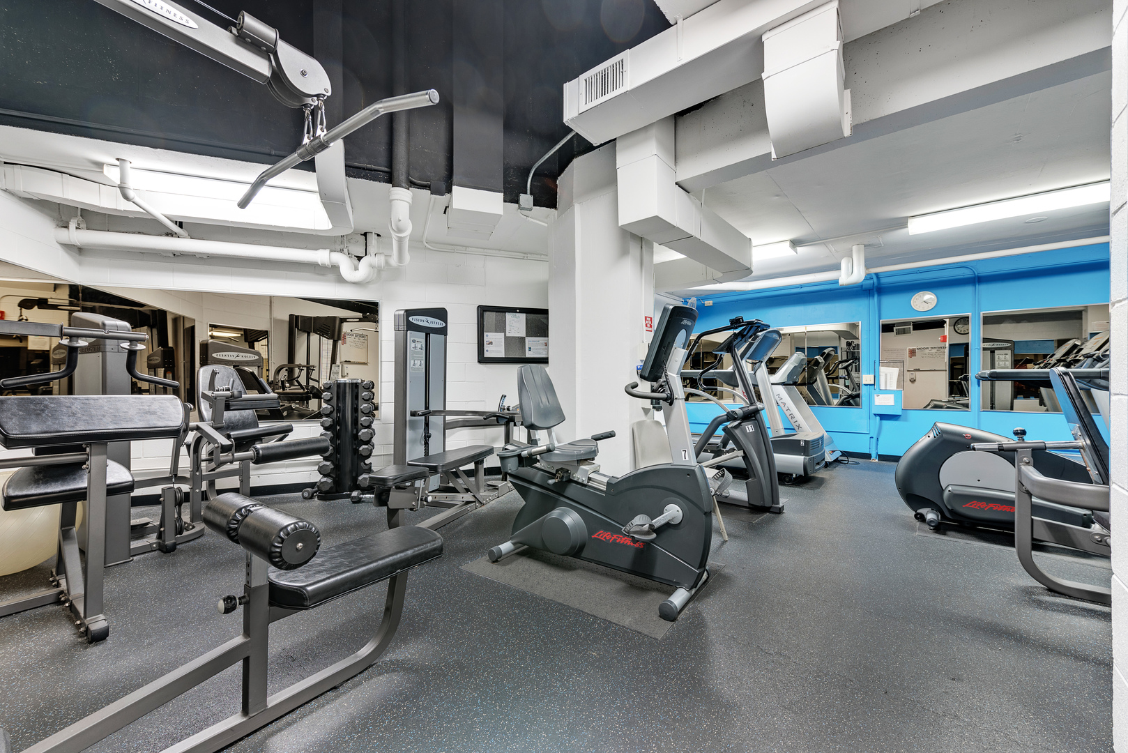 2626 N Lakeview Street Unit: 2106