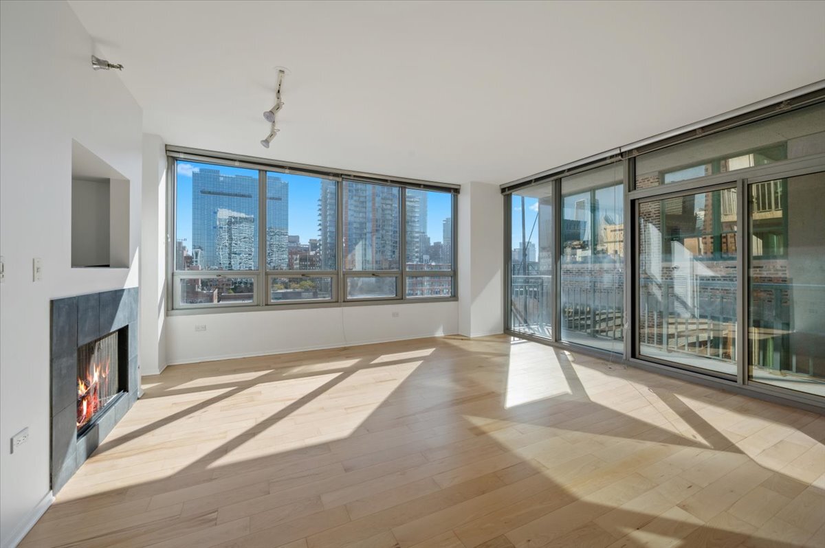 701 S Wells Street Unit: 1204