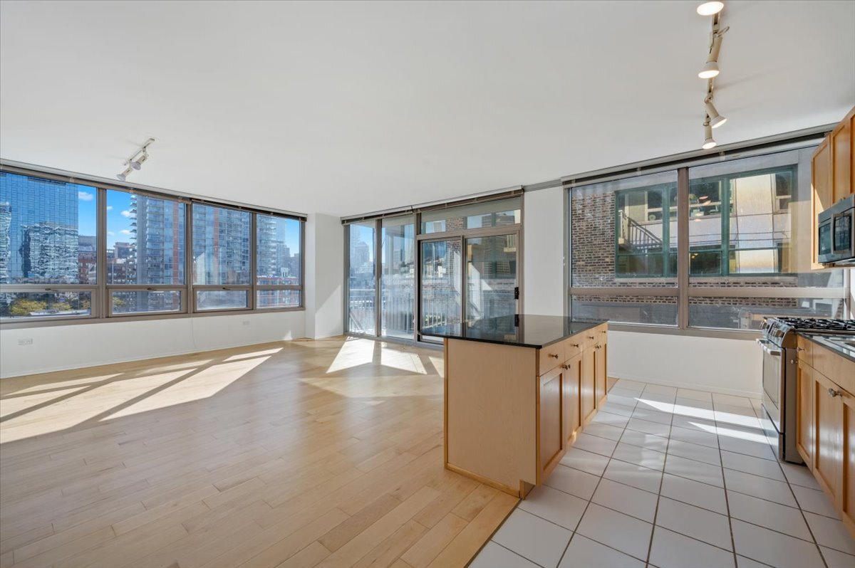 701 S Wells Street Unit: 1204