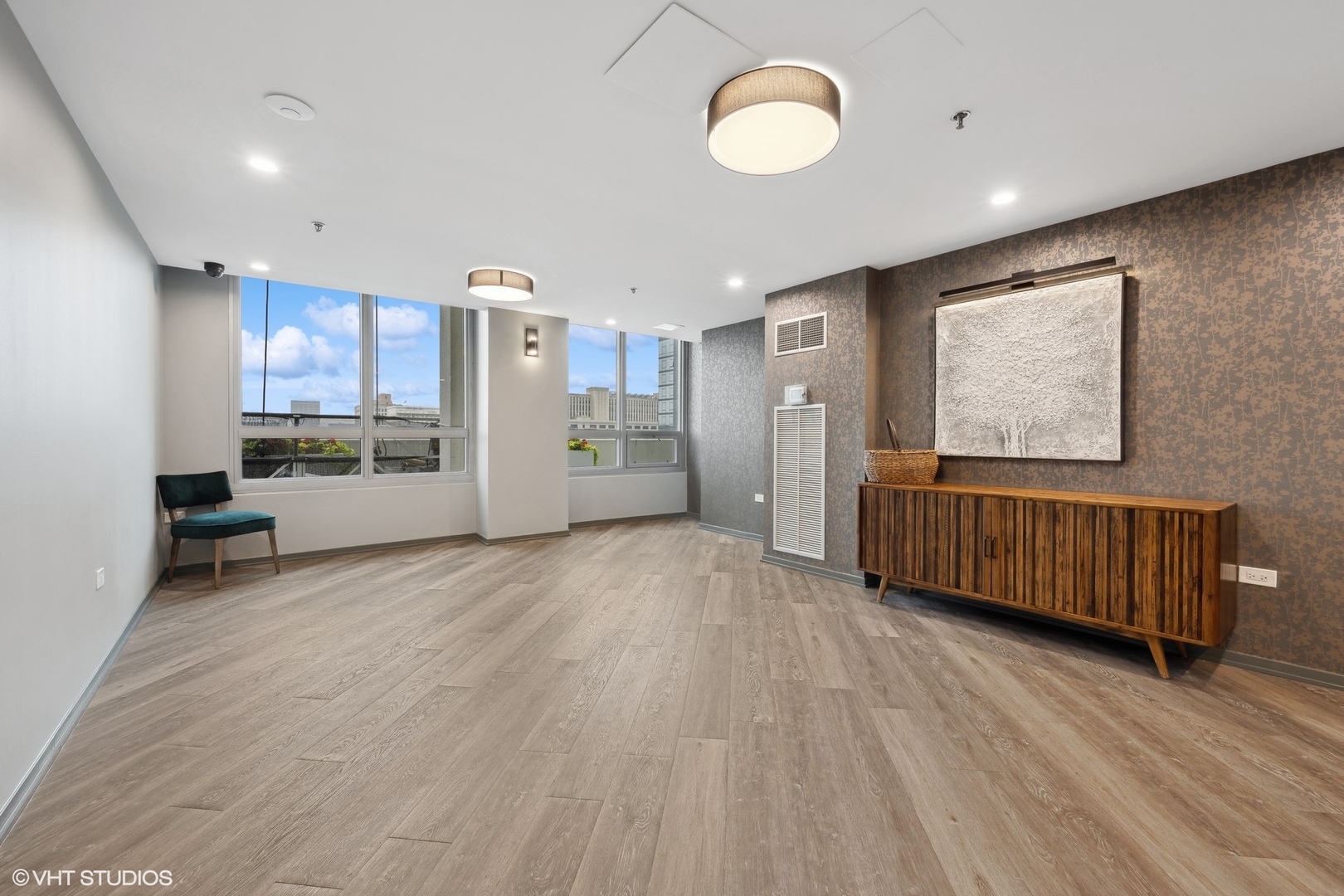 701 S Wells Street Unit: 1204