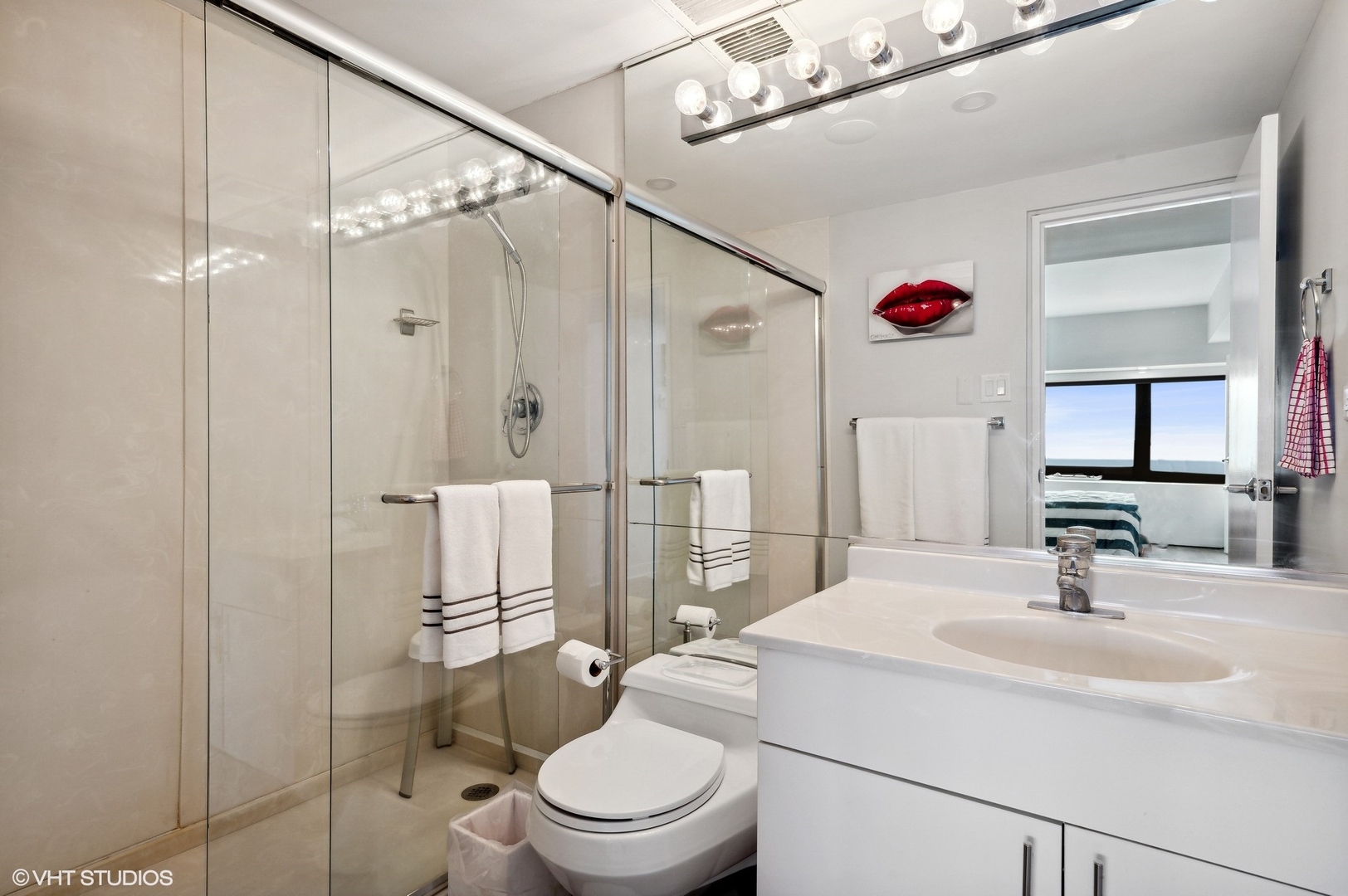 175 E Delaware Place Unit: 5609