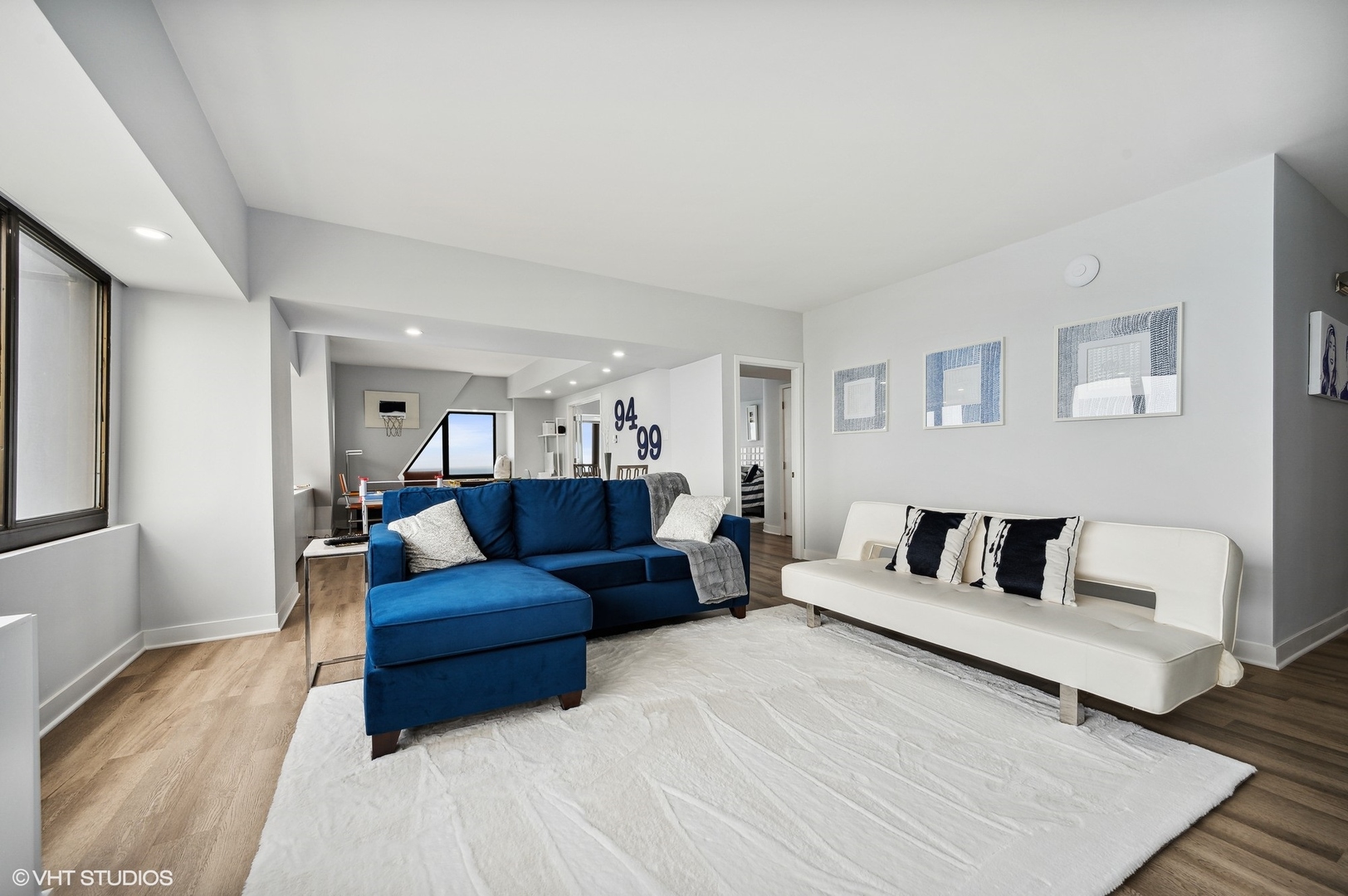 175 E Delaware Place Unit: 5609