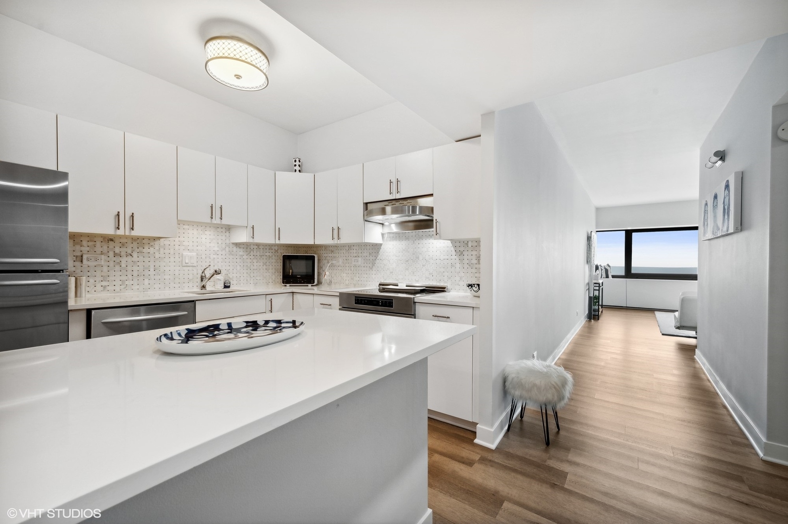 175 E Delaware Place Unit: 5609