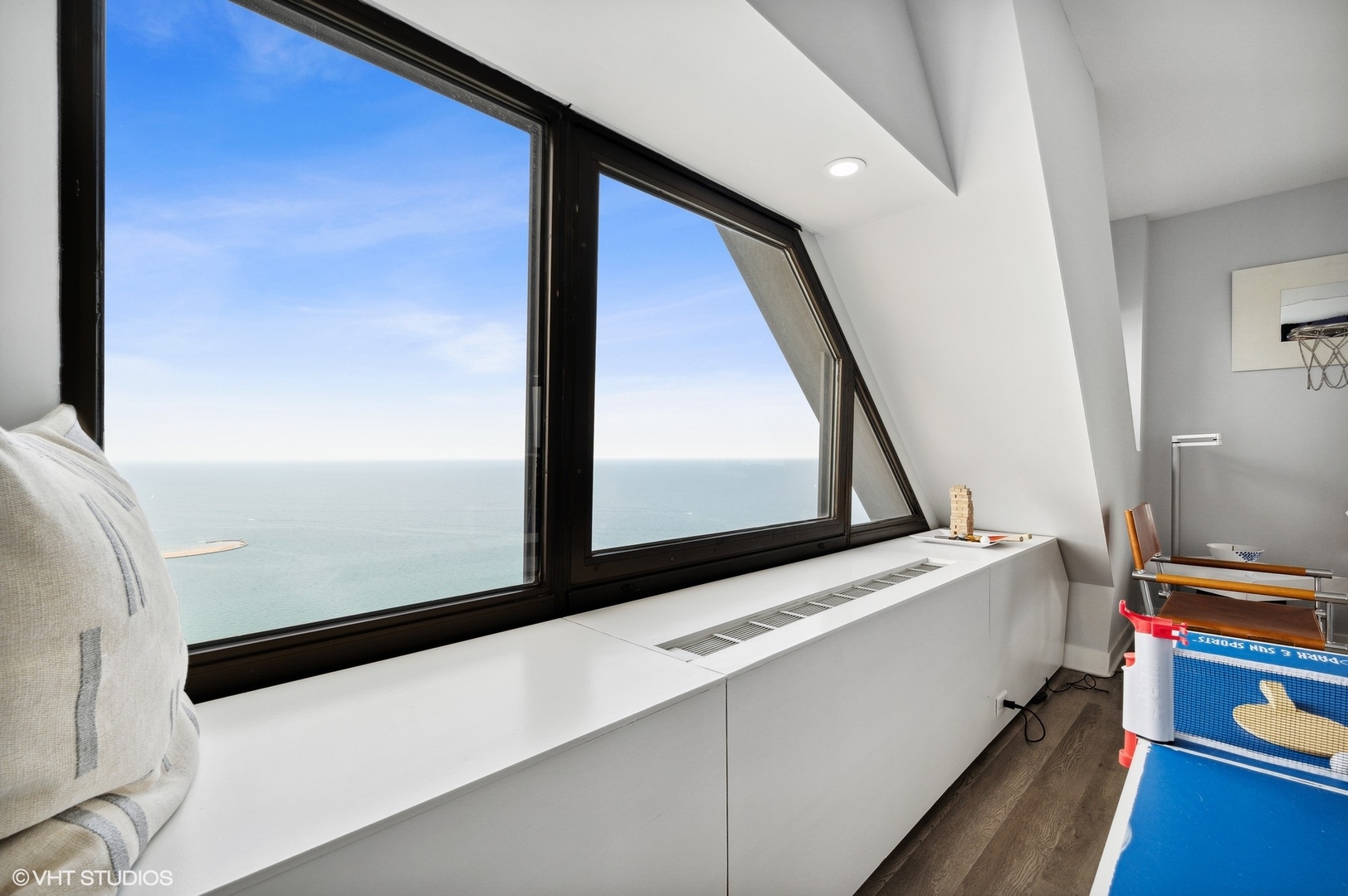 175 E Delaware Place Unit: 5609