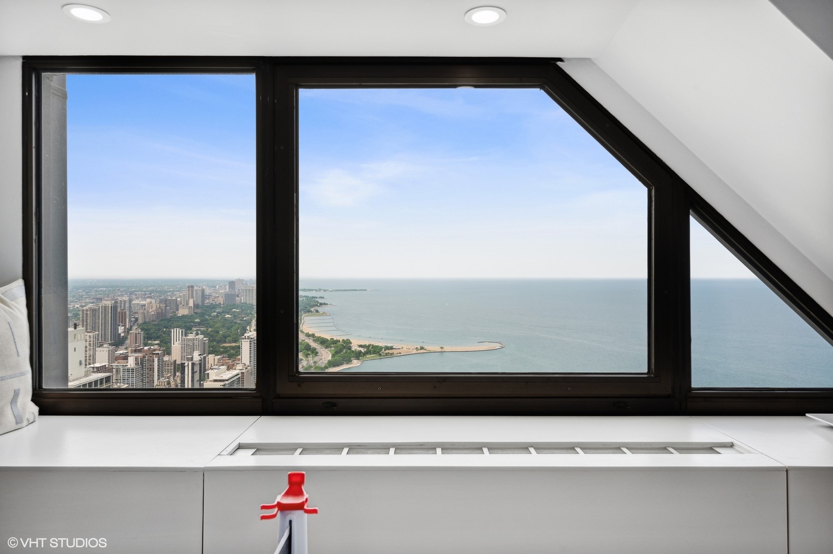 175 E Delaware Place Unit: 5609