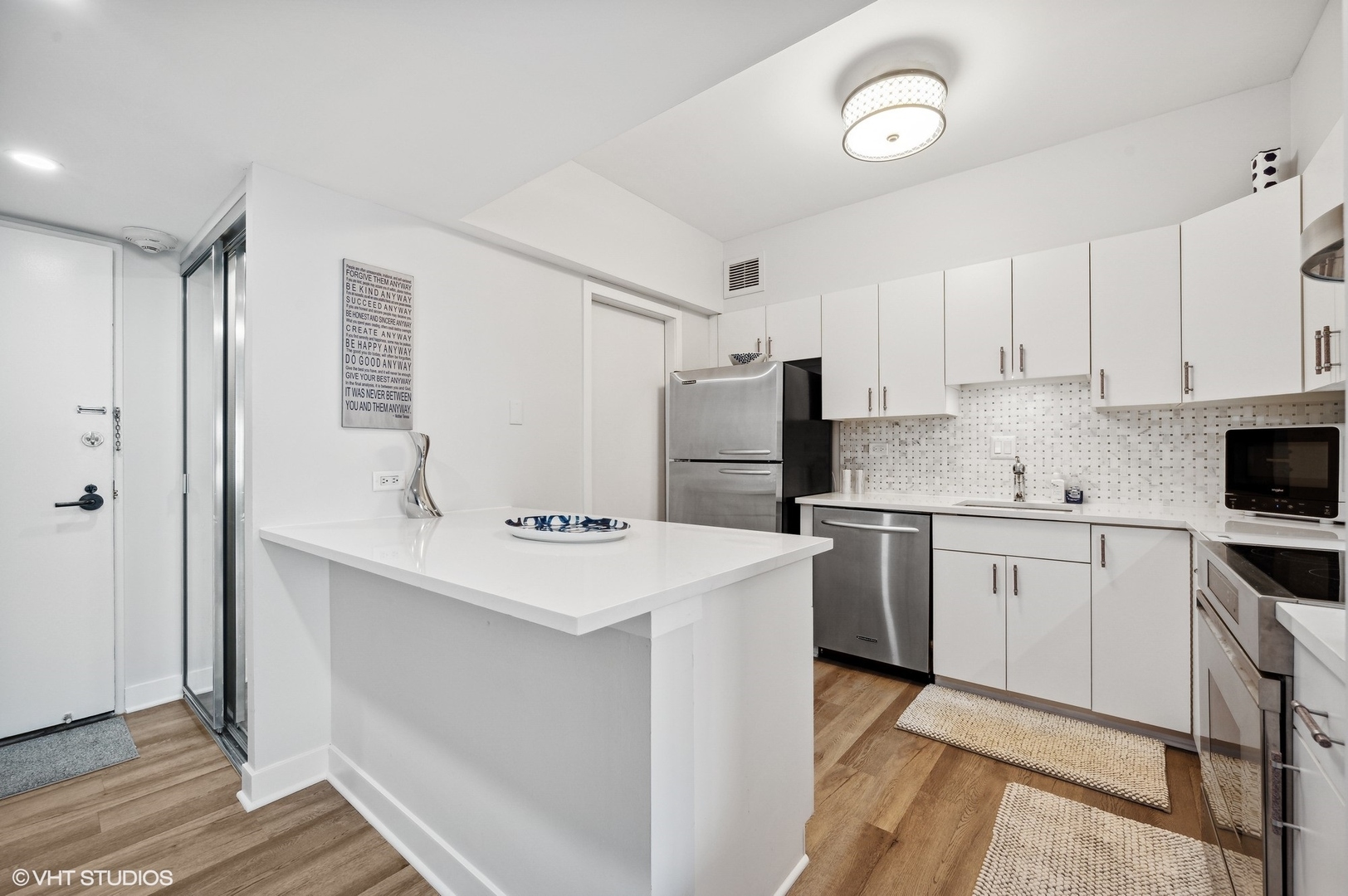 175 E Delaware Place Unit: 5609