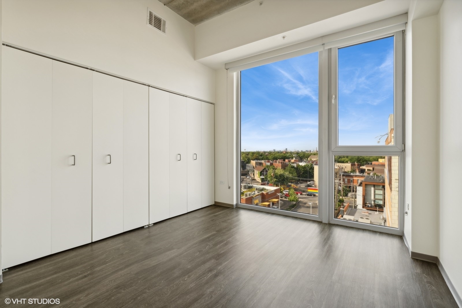 1920 N Milwaukee Avenue Unit: 407