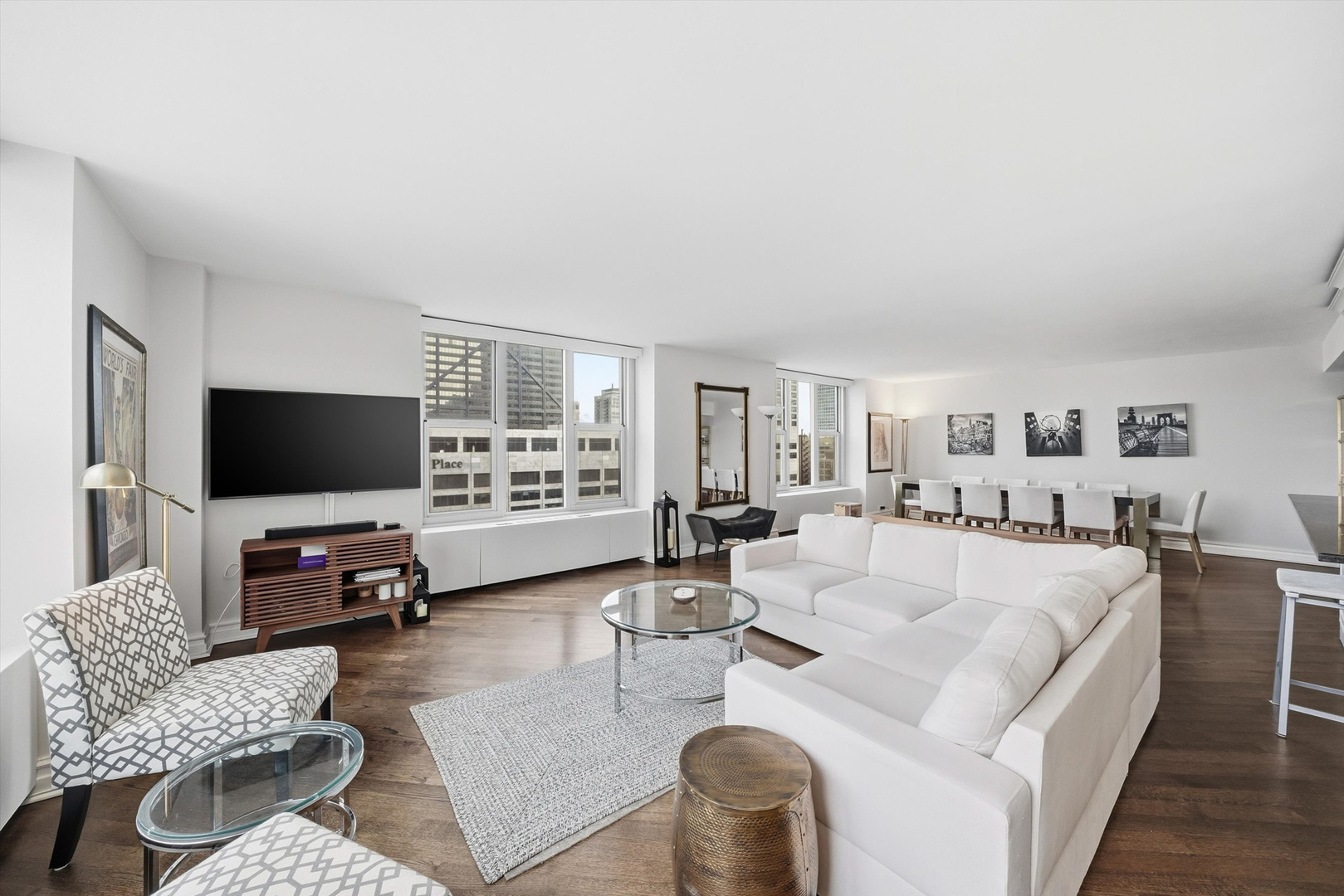 777 N Michigan Avenue Unit: 2101