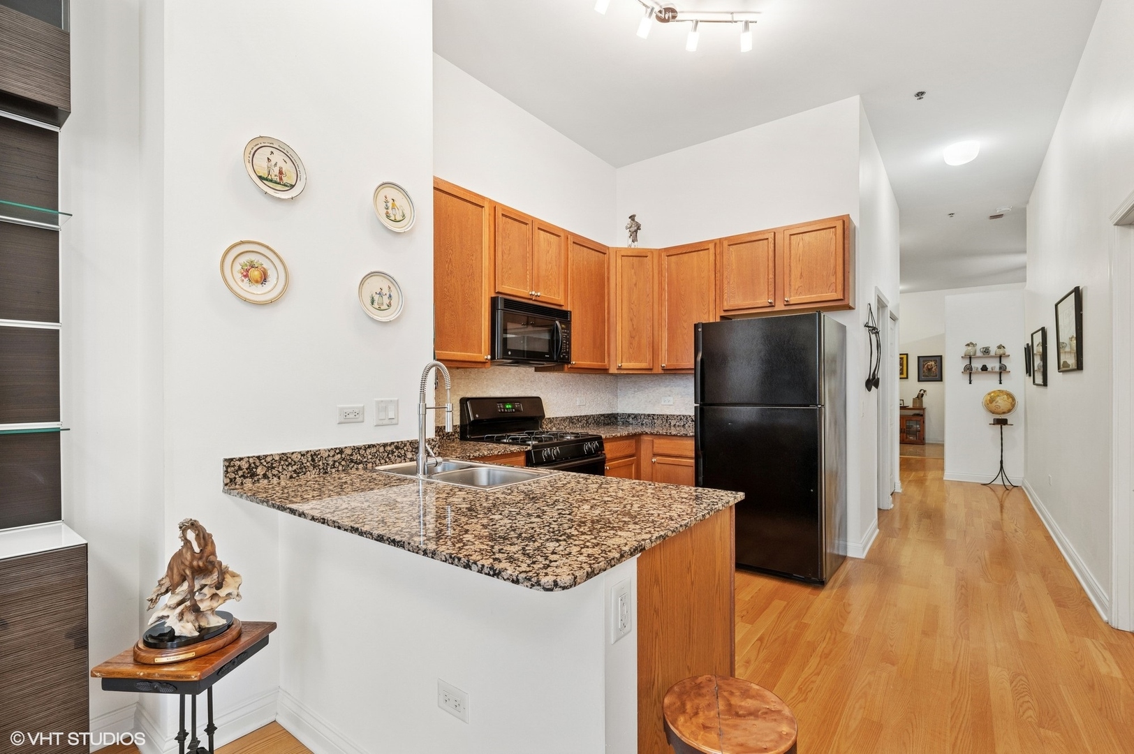 8 W Monroe Street Unit: 507