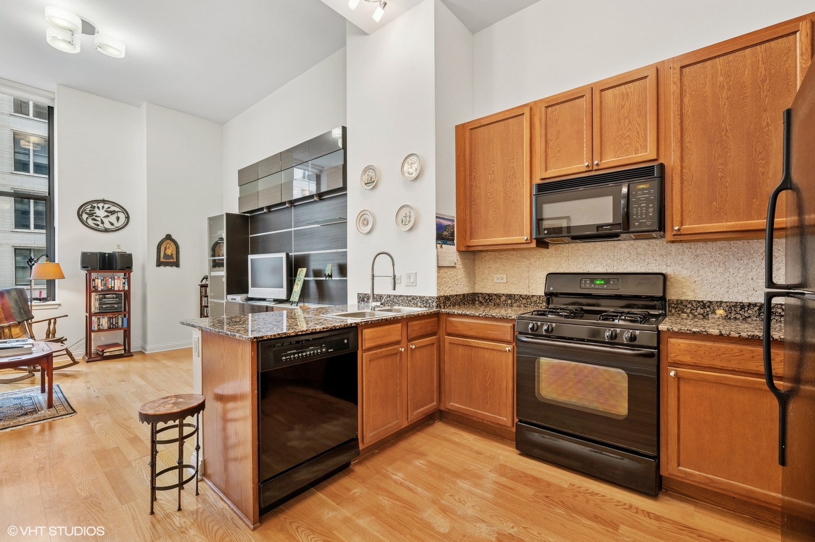 8 W Monroe Street Unit: 507