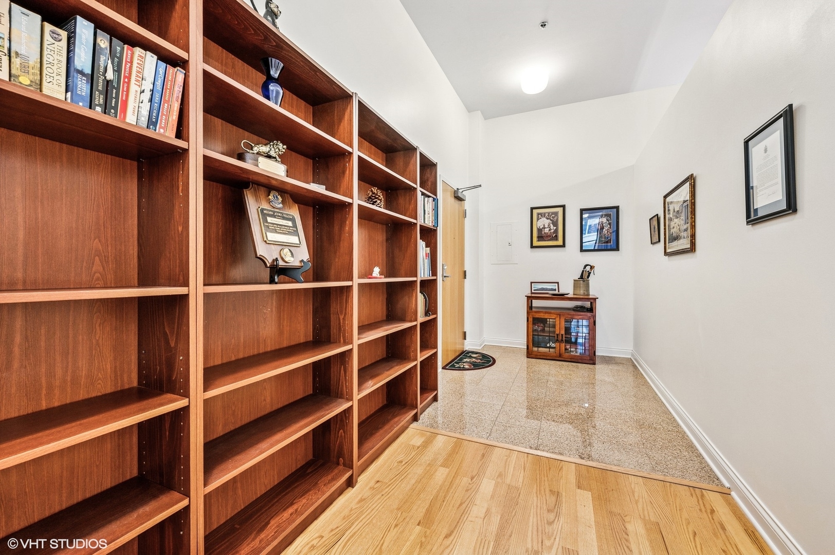 8 W Monroe Street Unit: 507