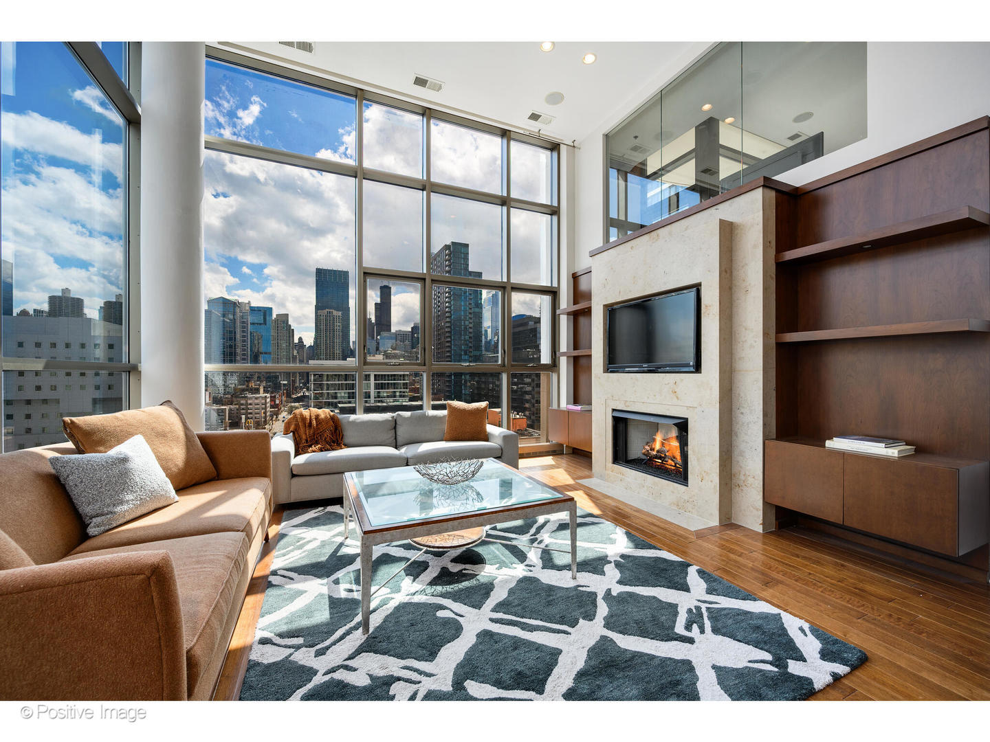 150 W Superior Street Unit: 1404