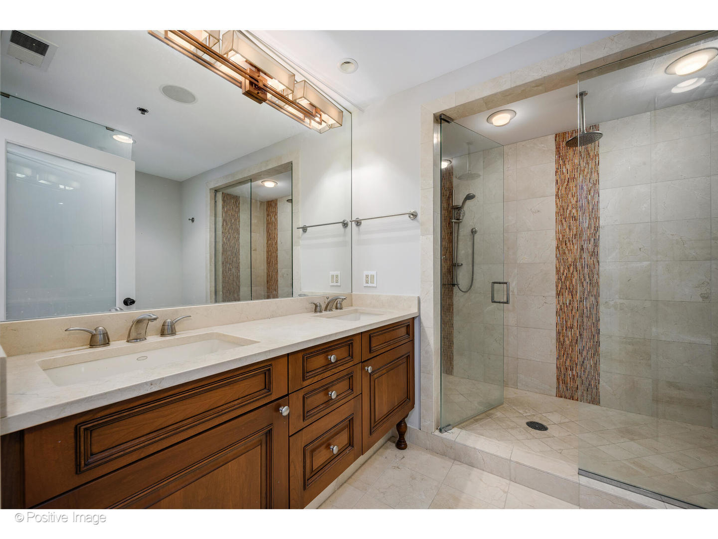 150 W Superior Street Unit: 1404