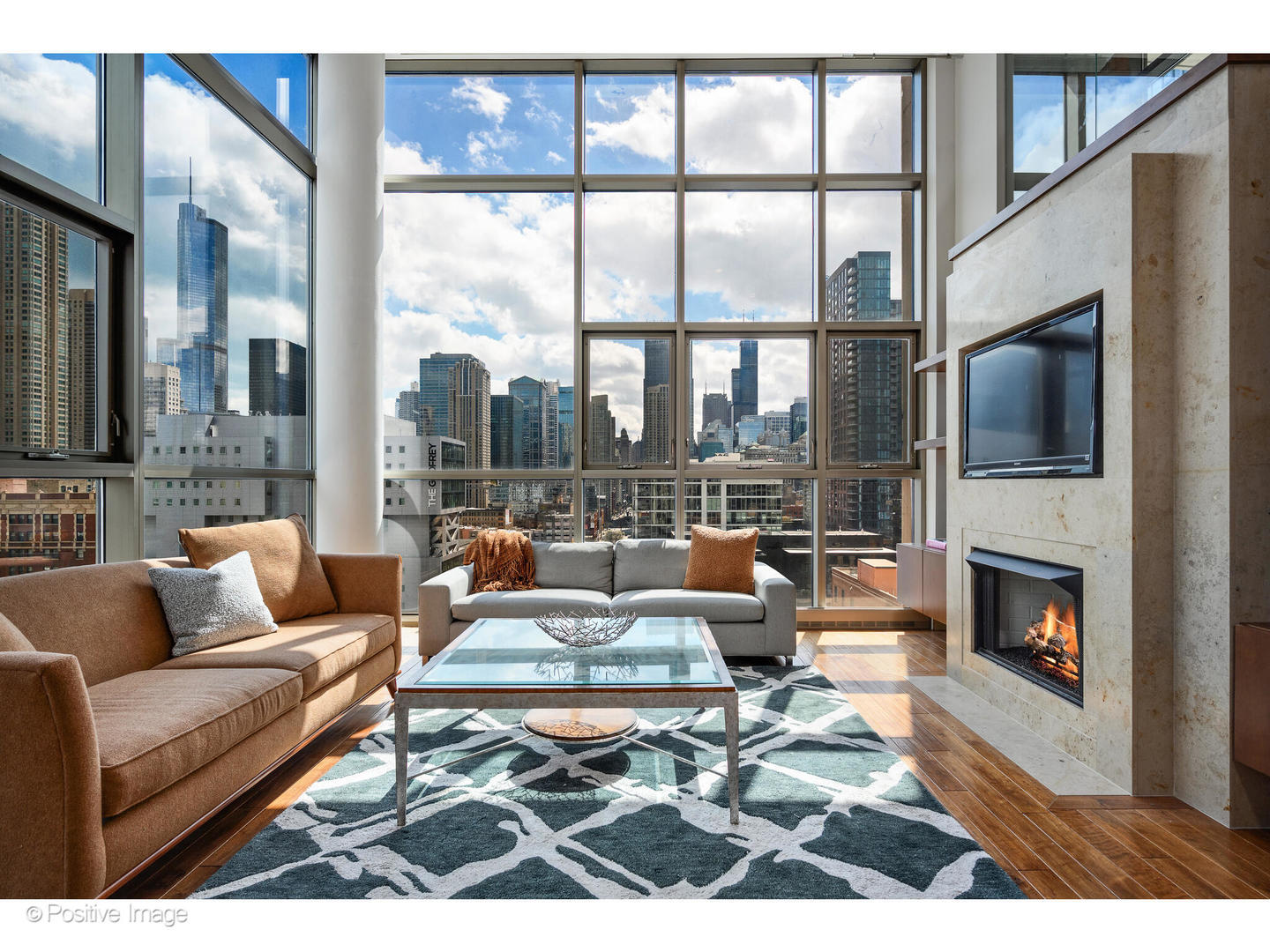 150 W Superior Street Unit: 1404