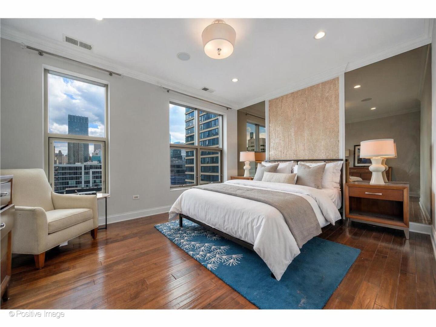150 W Superior Street Unit: 1404