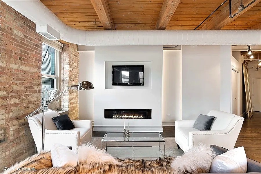 420 S Clinton Street Unit: 518