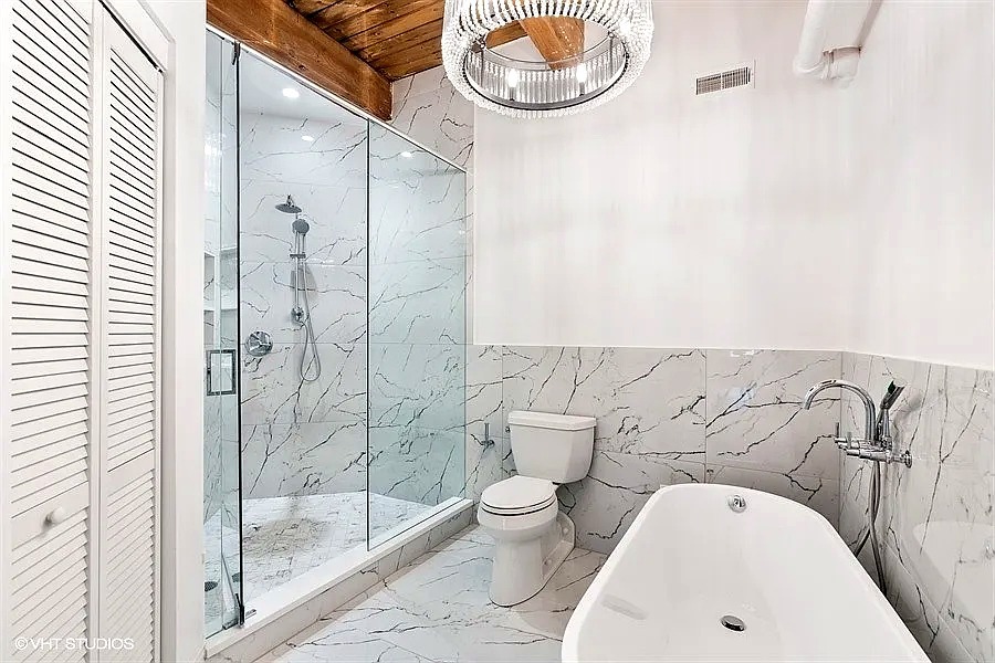 420 S Clinton Street Unit: 518