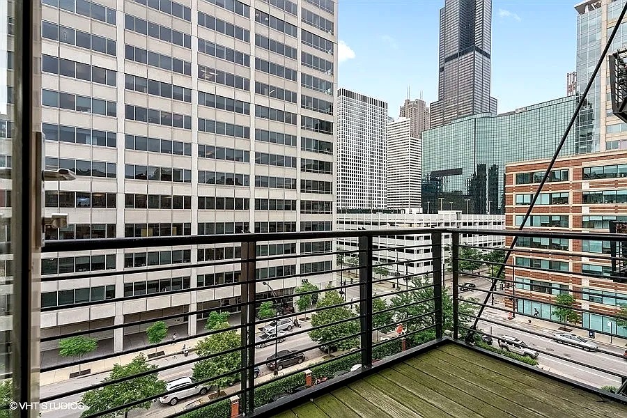 420 S Clinton Street Unit: 518