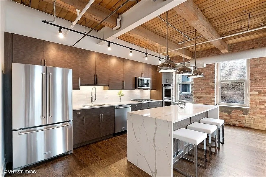 420 S Clinton Street Unit: 518