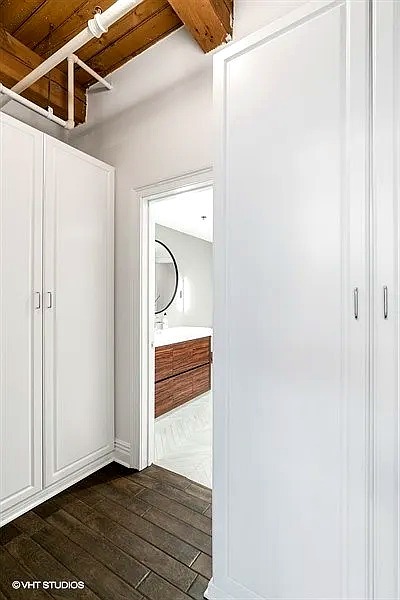 420 S Clinton Street Unit: 518