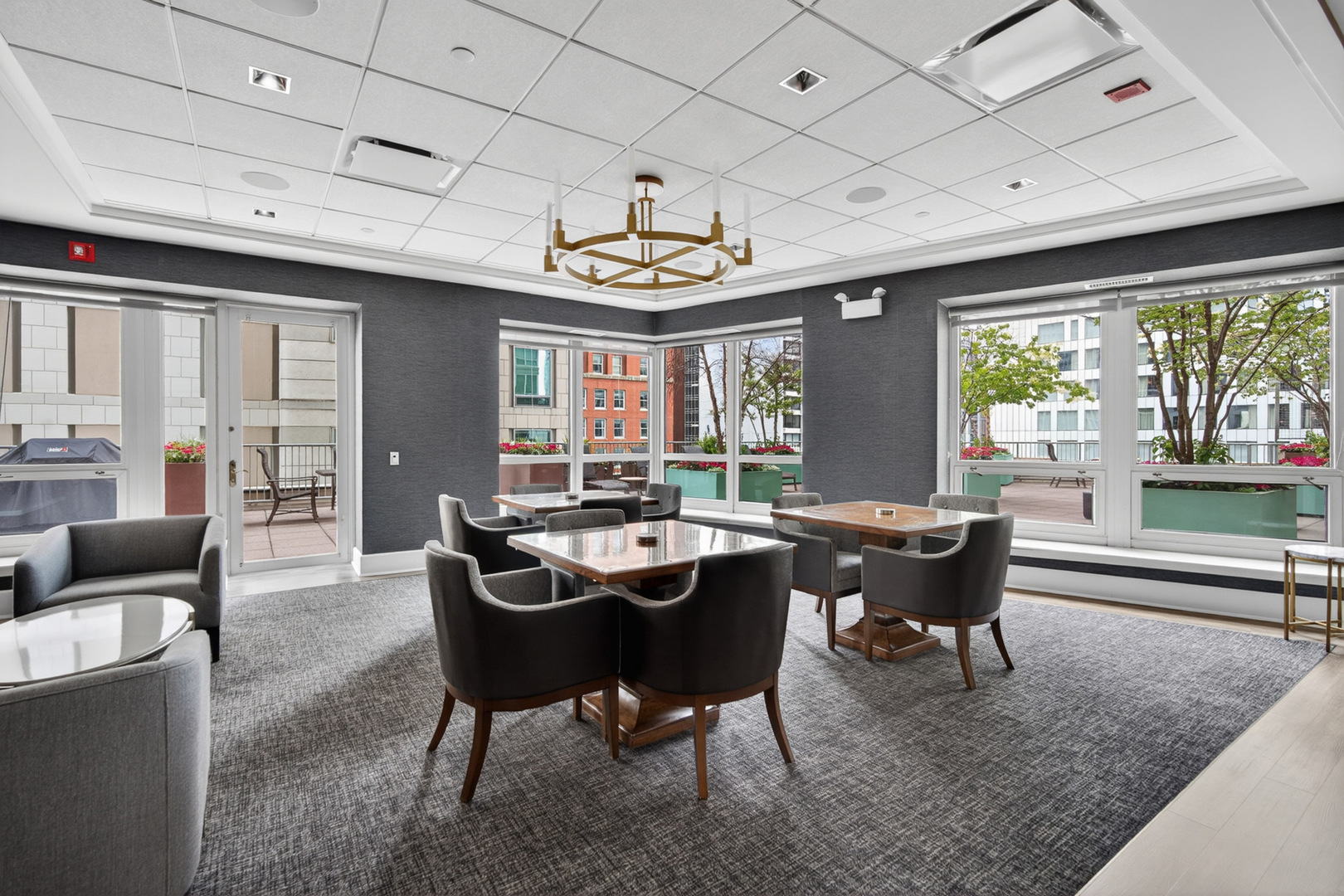 57 E Delaware Place Unit: 1303