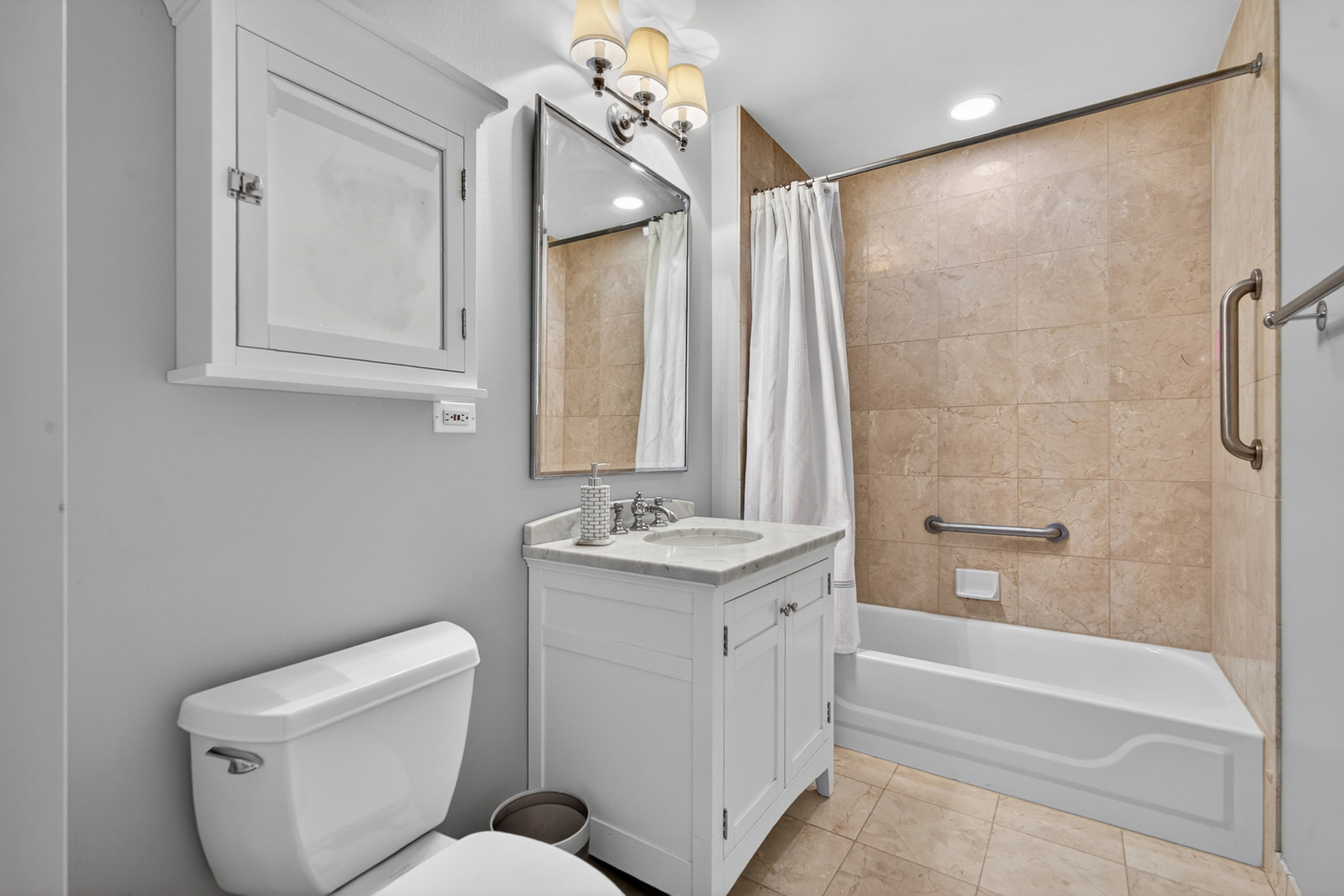 57 E Delaware Place Unit: 1303