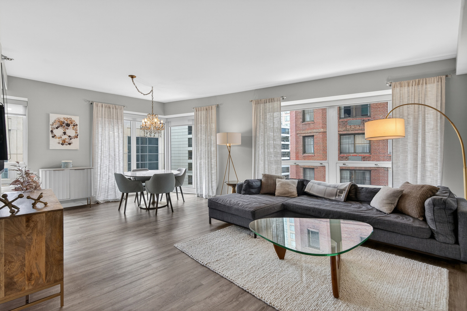 57 E Delaware Place Unit: 1303