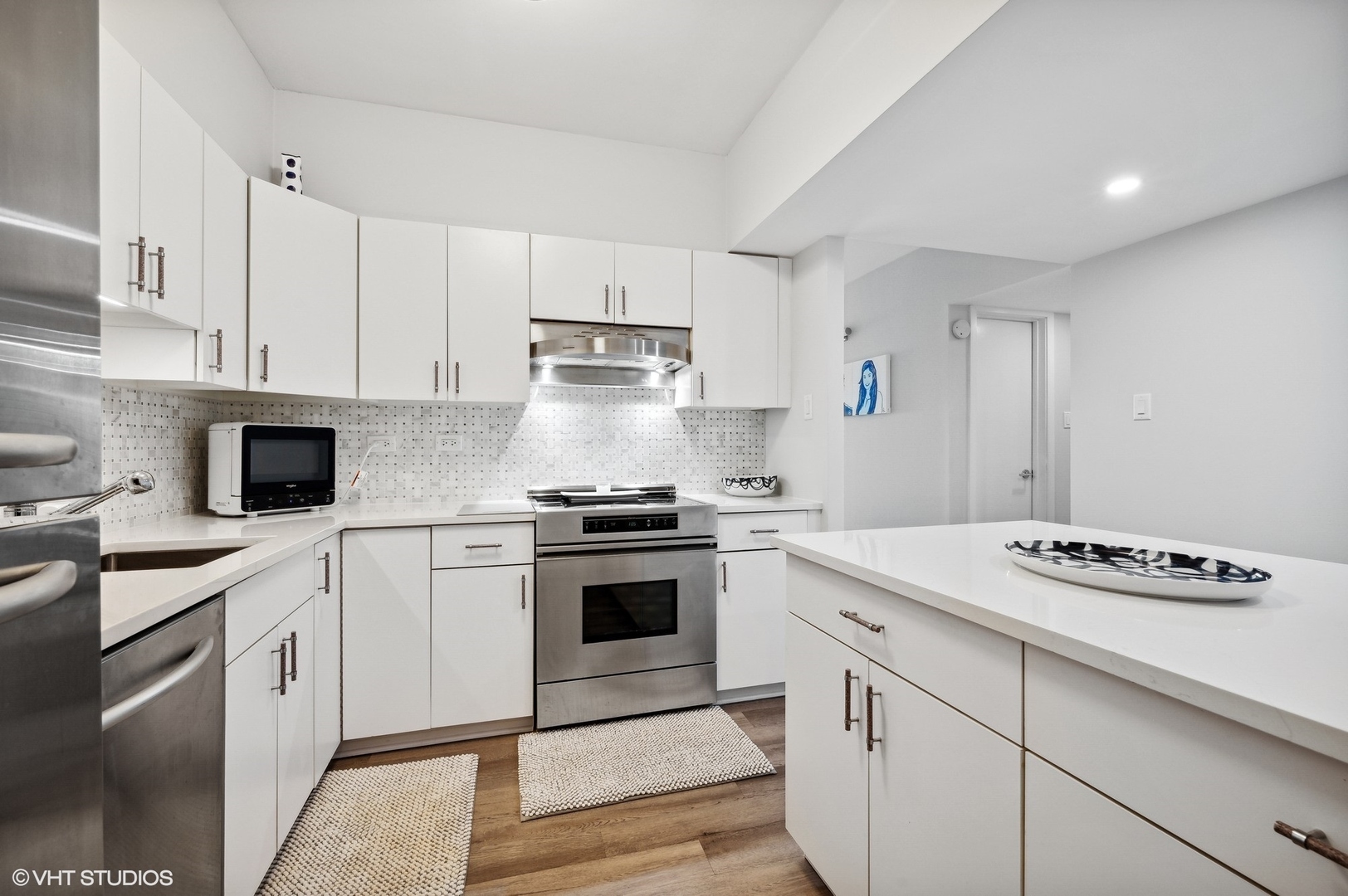 175 E Delaware Place Unit: 5609