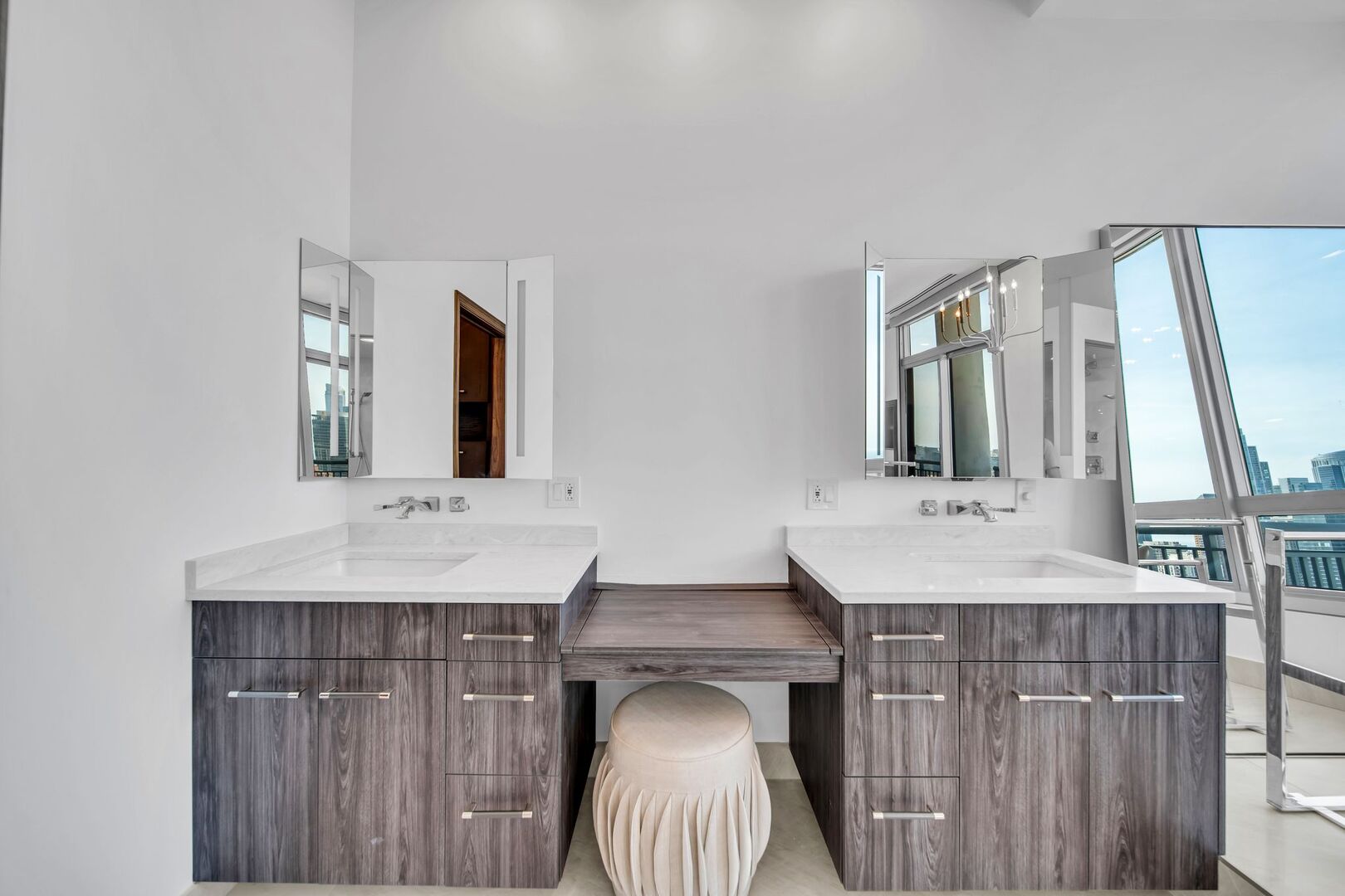 701 S WELLS Street Unit: 3400
