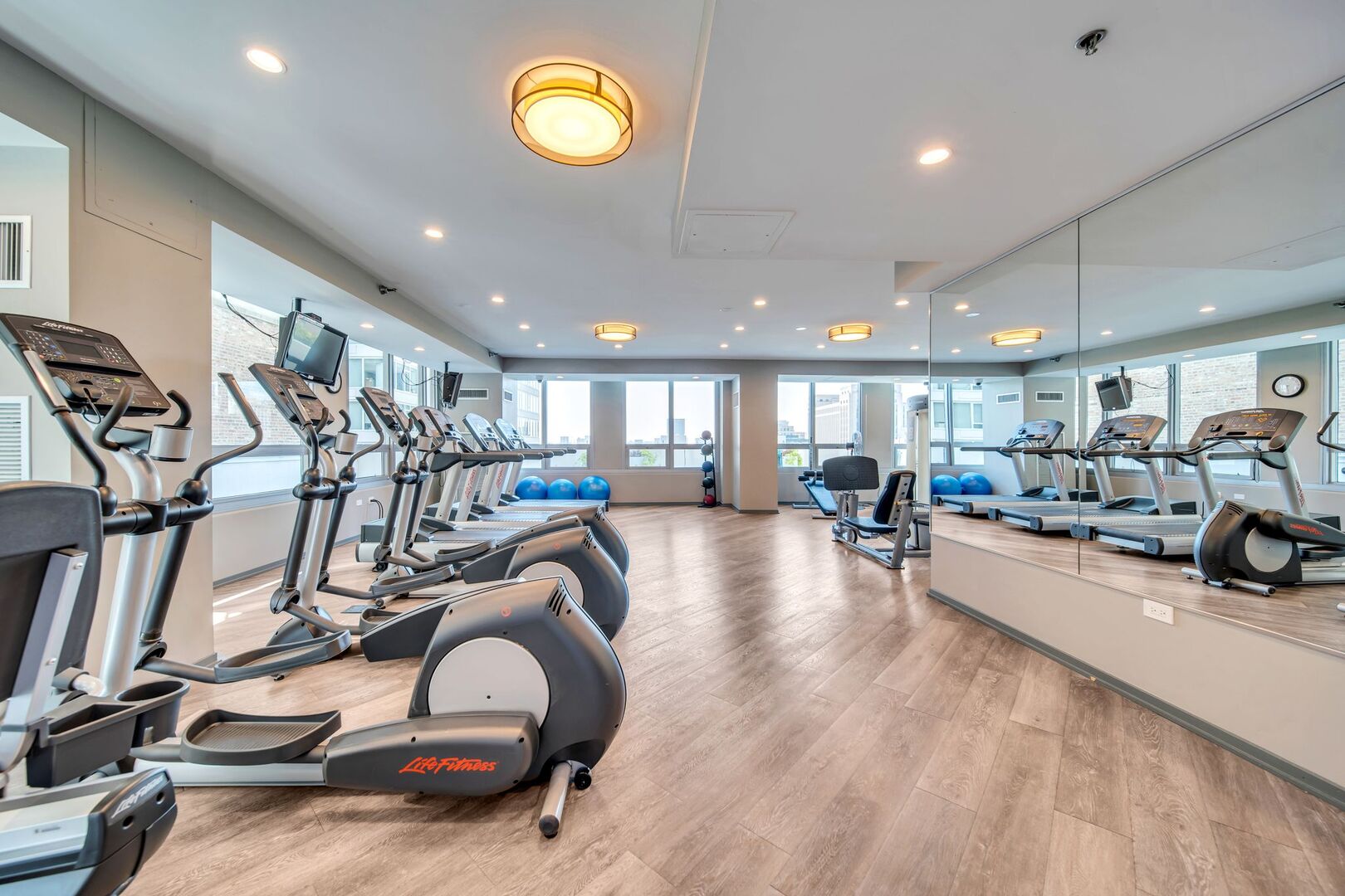 701 S WELLS Street Unit: 3400